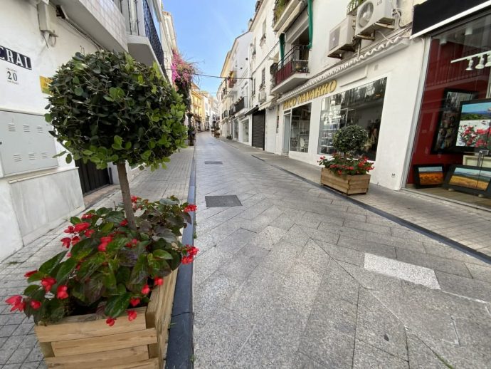 Calle Ancha Casco Antiguo de Marbella en Loraine de Zara